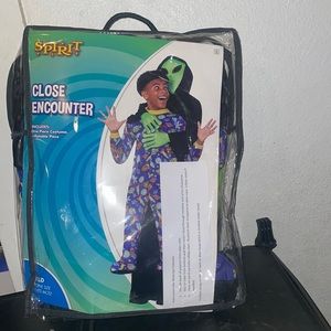Close encounters costume